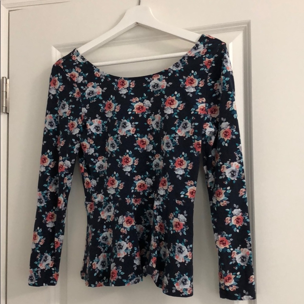 Divided H&M Floral Scoopneck Back Shirt